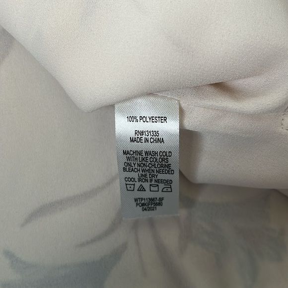 🌎 $35 🌎 NWT Nine Britton Darra Floral Cami - Picture 8 of 9